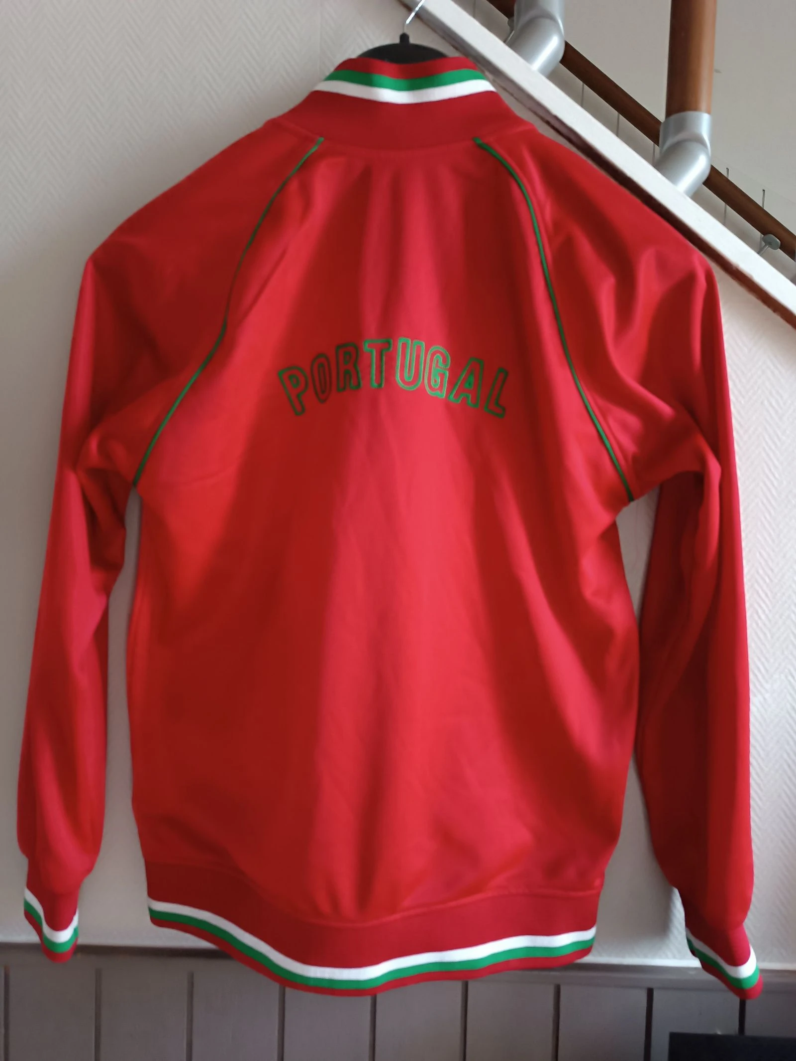 Portugal style red tracksuit jacket retro / vintage XS – photo 2